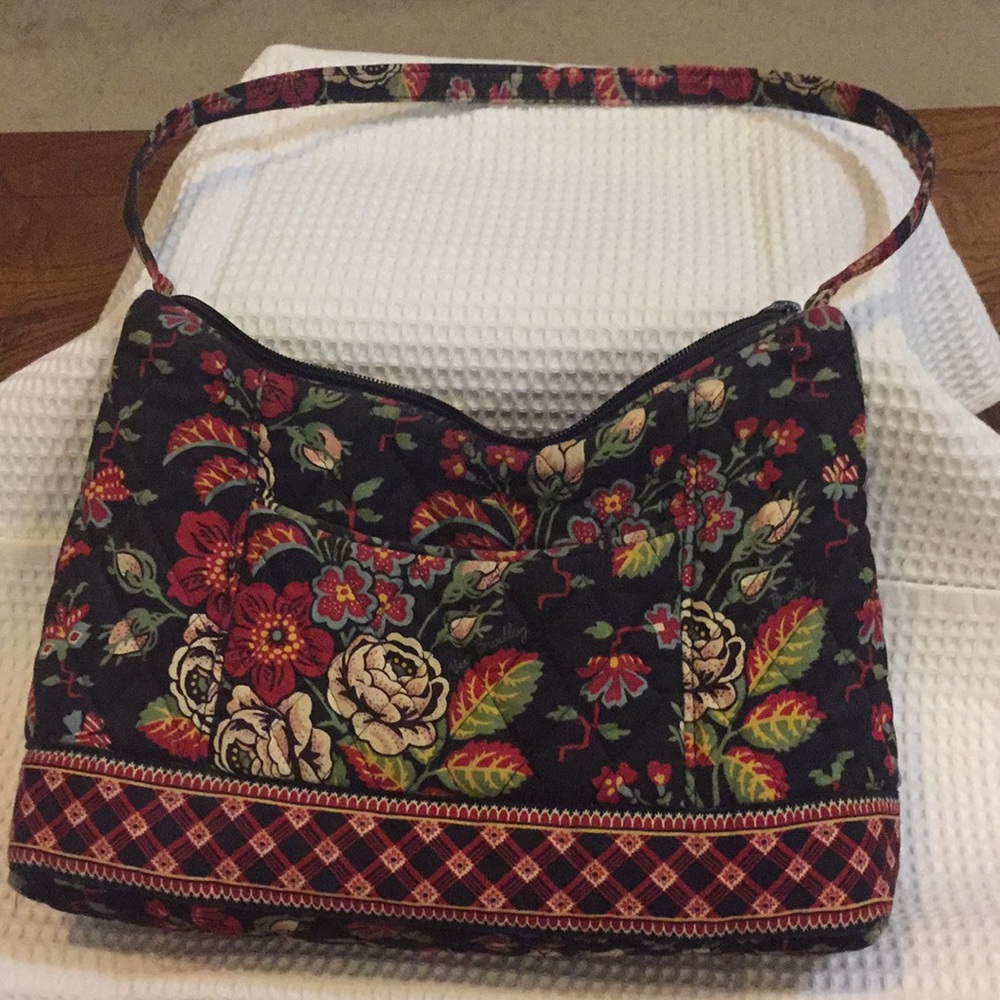 Vera Bradley Anastasia pattern handbag
